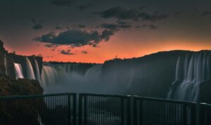 Pôr do Sol nas Cataratas