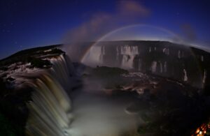 Passeio noturno nas Cataratas do Iguaçu