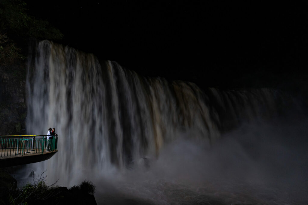 Noite nas Cataratas com novo cardápio