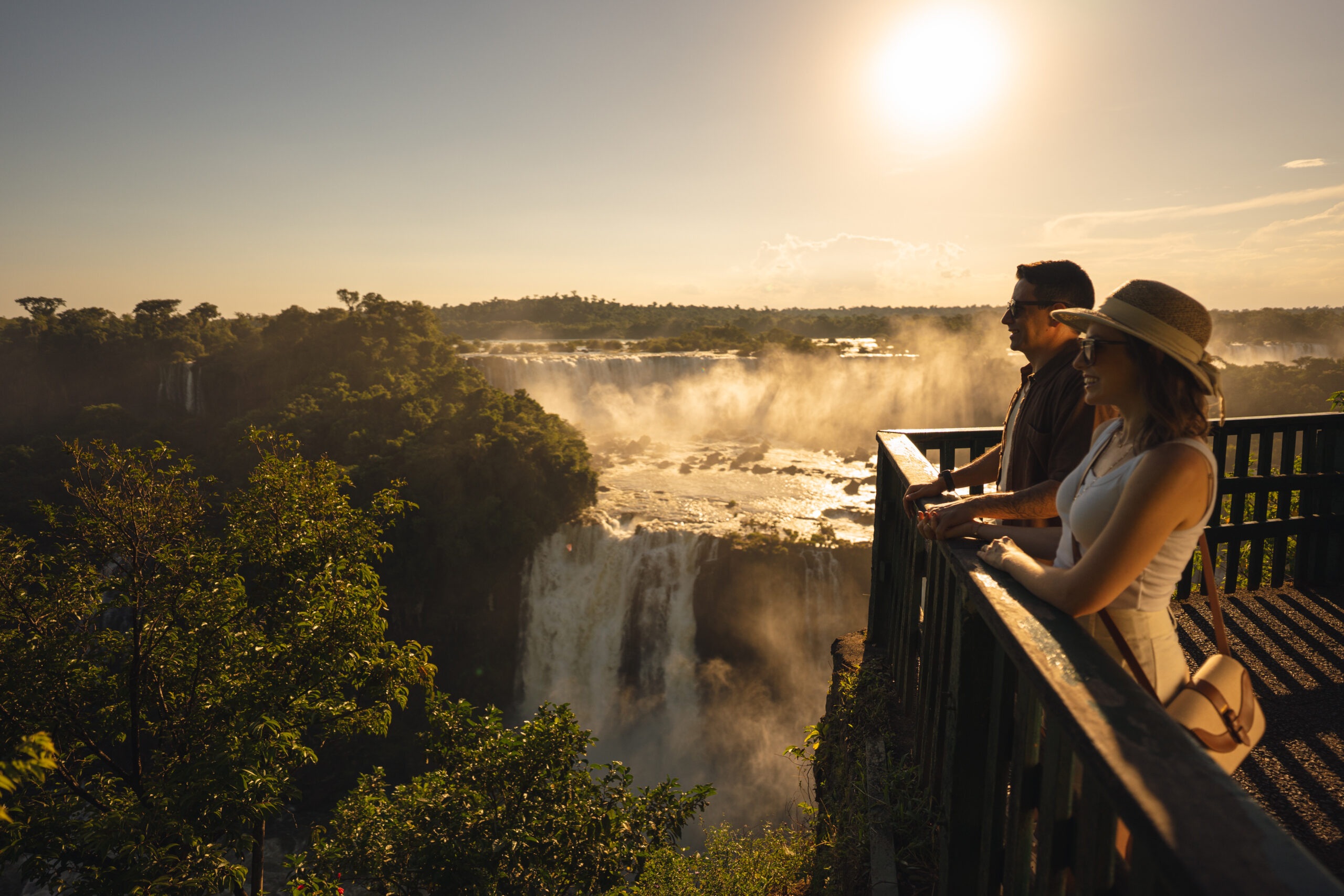 Pôr do Sol nas Cataratas - Créditos Eagle Eye Company (2)1